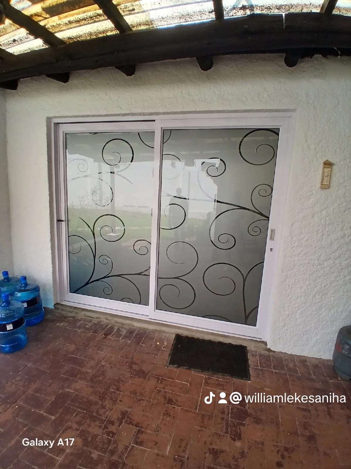 SMASH & GRAB window tinting project